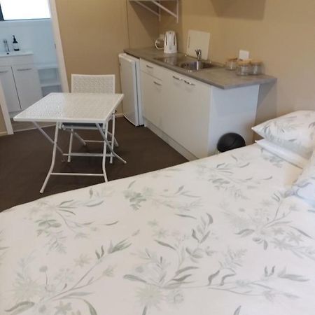 Best Budget Bed And Ensuite - Private Access Close To Beach Waihi Bagian luar foto